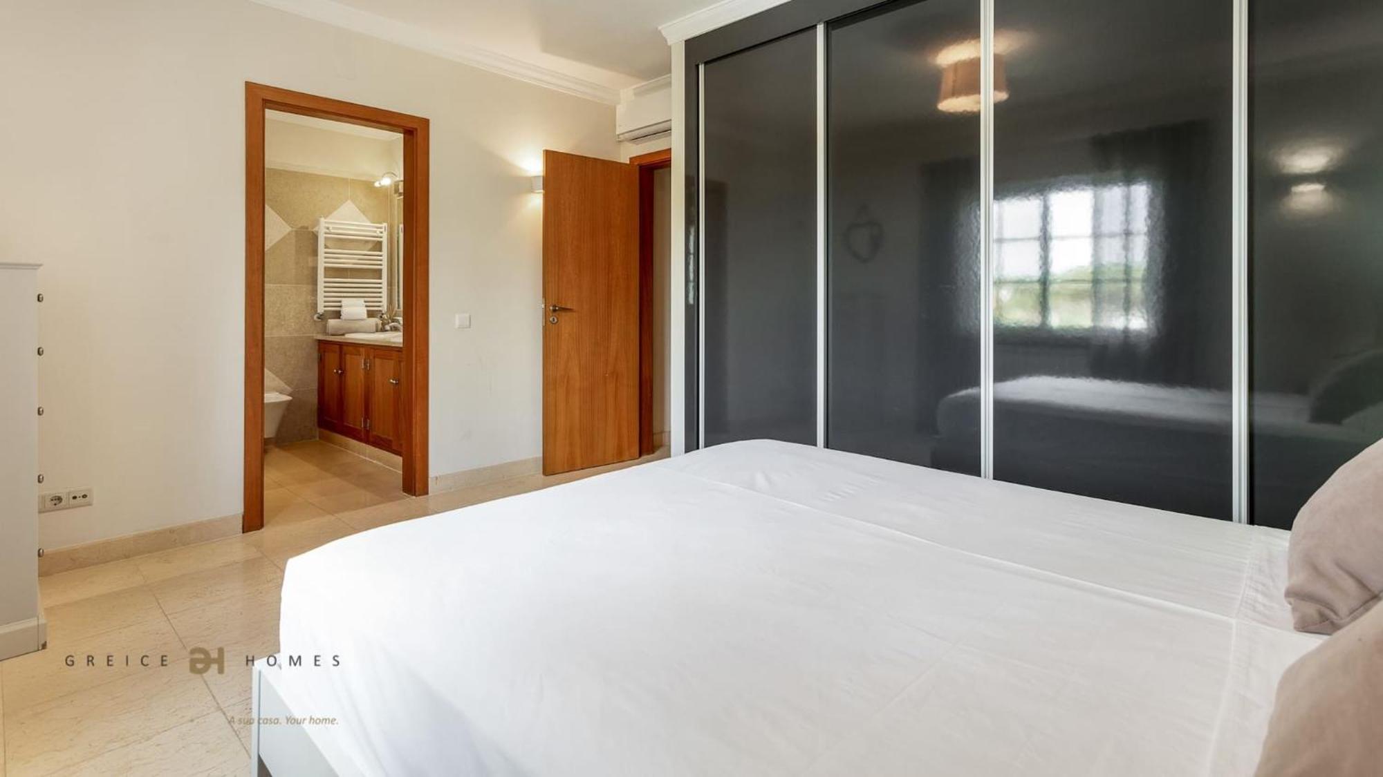 Luxuosa Moradia V5 Em Quarteira - Greice Homes 외부 사진